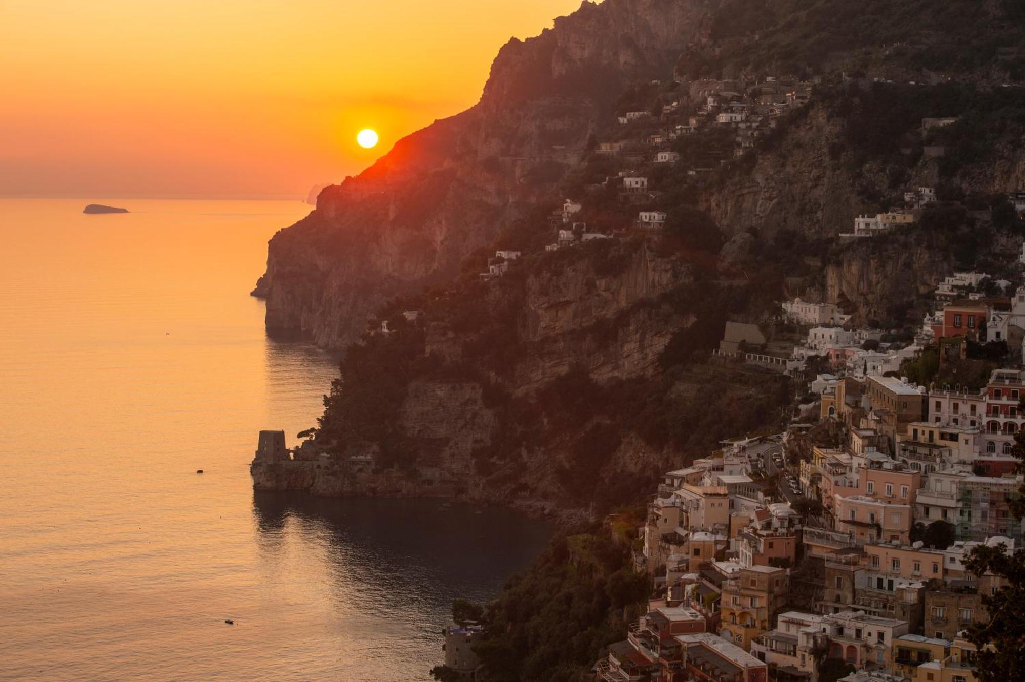 Aria Di Mare,Near Elevator, Few Steps, Parking, Garden Lägenhet Positano Exteriör bild